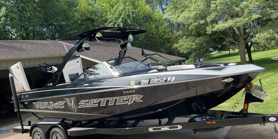 Malibu Wakesetter 23 LSV