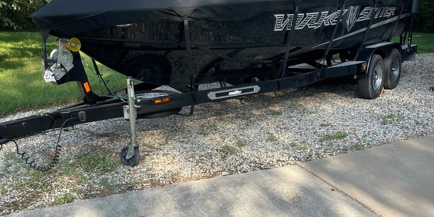 Malibu Wakesetter 23 LSV