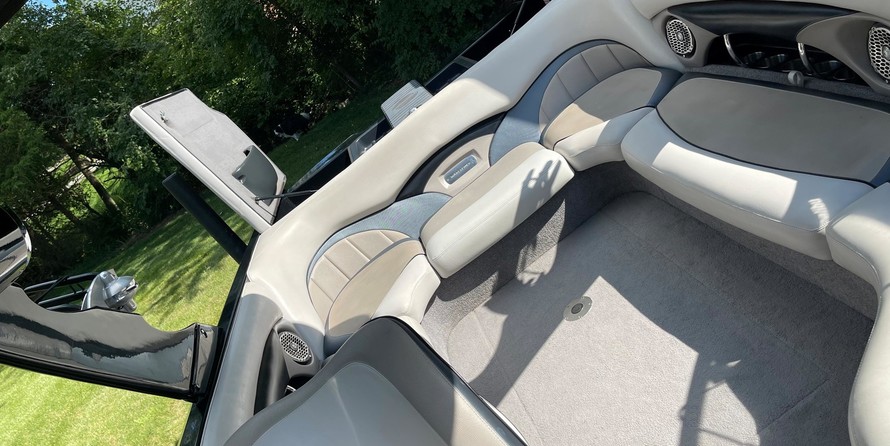 Malibu Wakesetter 23 LSV