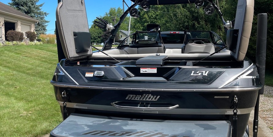 Malibu Wakesetter 23 LSV