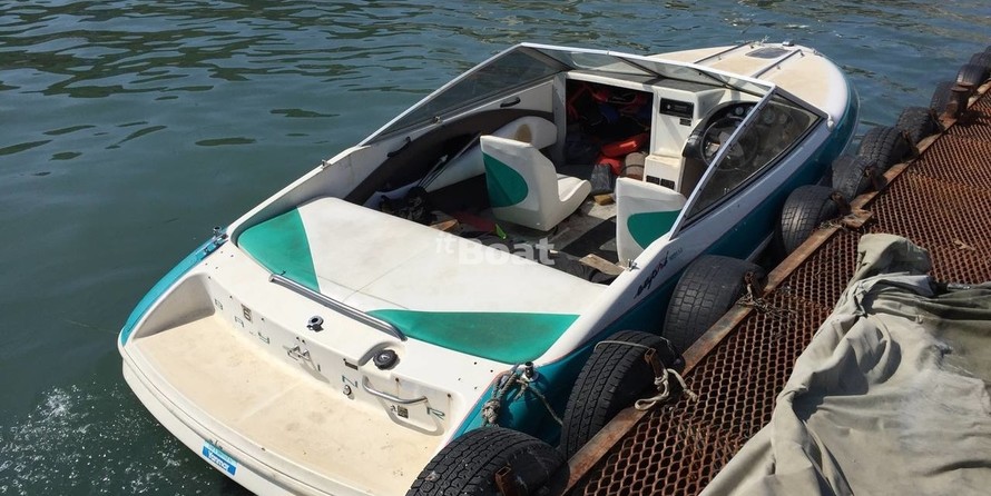 Bayliner 1850 SS Capri