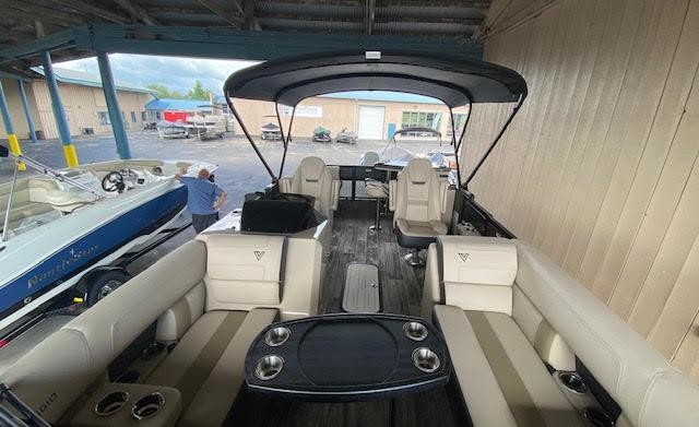 60 x 16 tri-toon passenger vessel