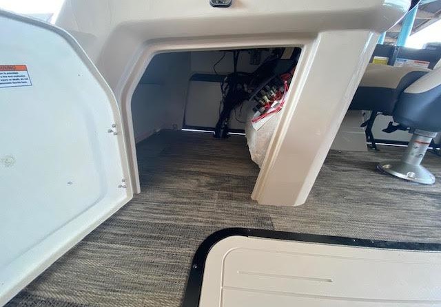 60 x 16 tri-toon passenger vessel