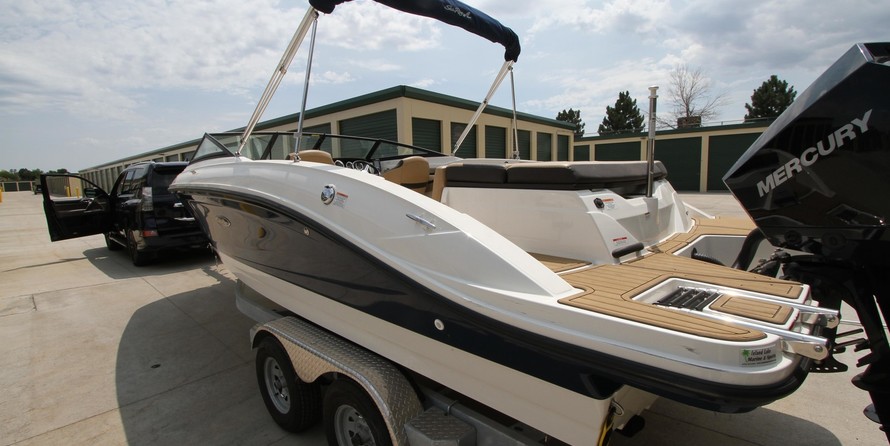 Sea Ray SPX 210 OB