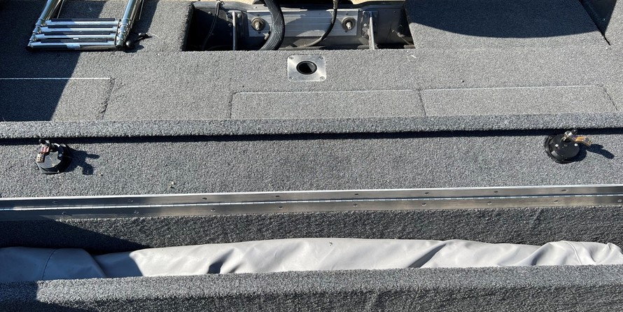 Lund Boats 2175 Pro-V Sport