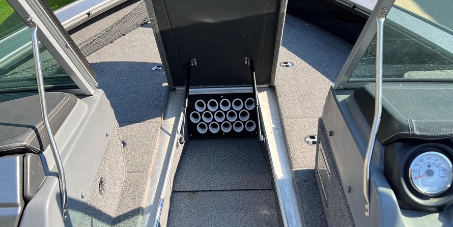 Lund Boats 2175 Pro-V Sport