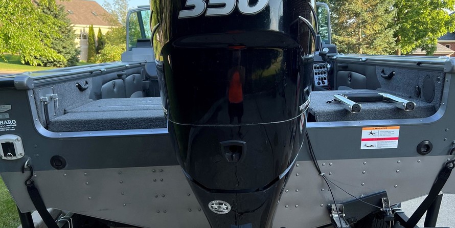 Lund Boats 2175 Pro-V Sport