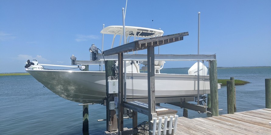 Boston Whaler 210 Montauk
