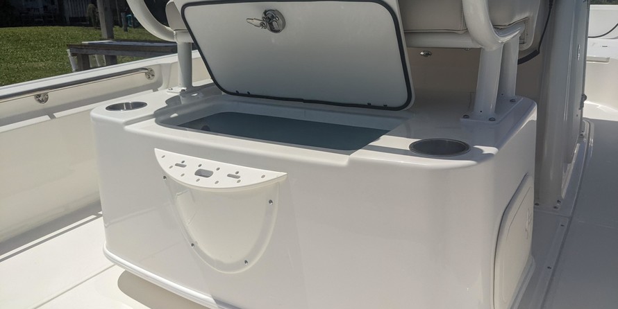 Boston Whaler 210 Montauk