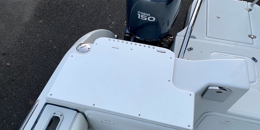 Glacier bay isle runner blue hull 2670