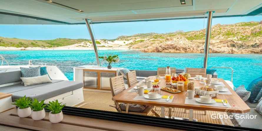 Fountaine Pajot Alegria 67