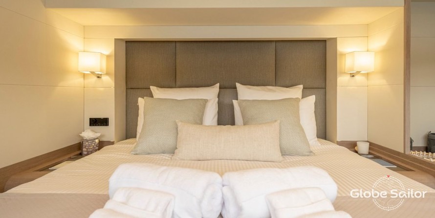 Fountaine Pajot Alegria 67