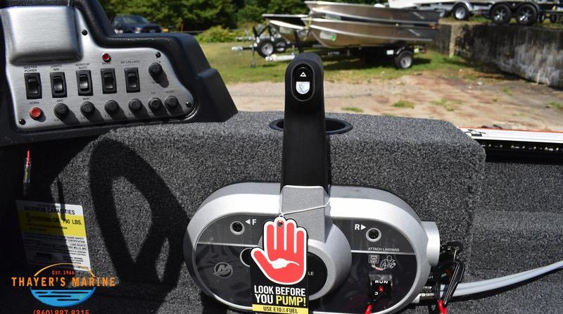 Lund Boats 1650 Rebel XS SS