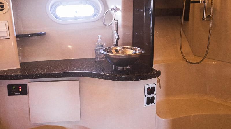 Four winns 378 vista