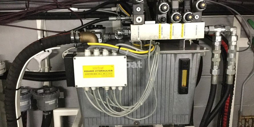 De Alm Almtrawler 1600