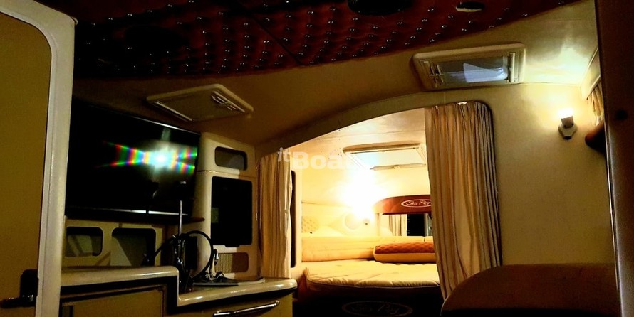 Sea Ray 370 Sundancer