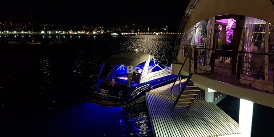 Sea Ray 370 Sundancer