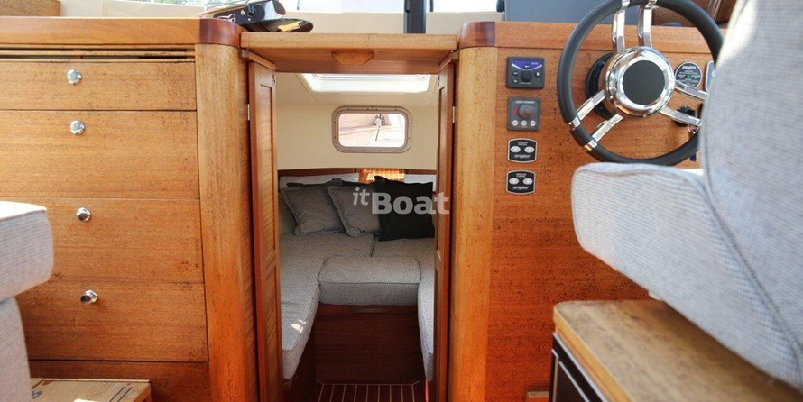 Paragon 25 Cabin