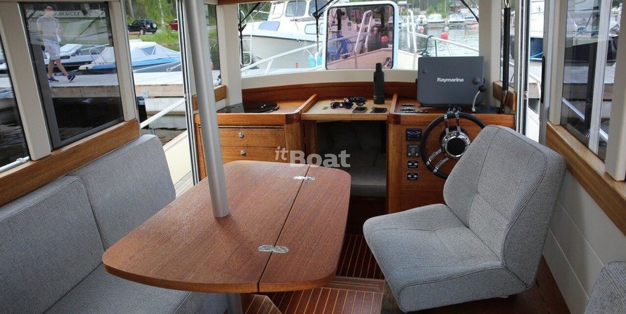 Paragon 25 Cabin