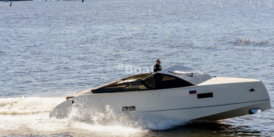 Velvette Cruiser 33 Intelligent