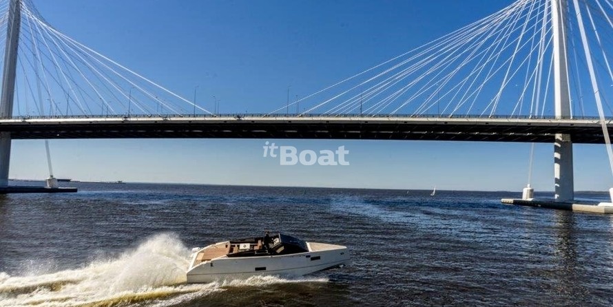 Velvette Cruiser 33 Intelligent