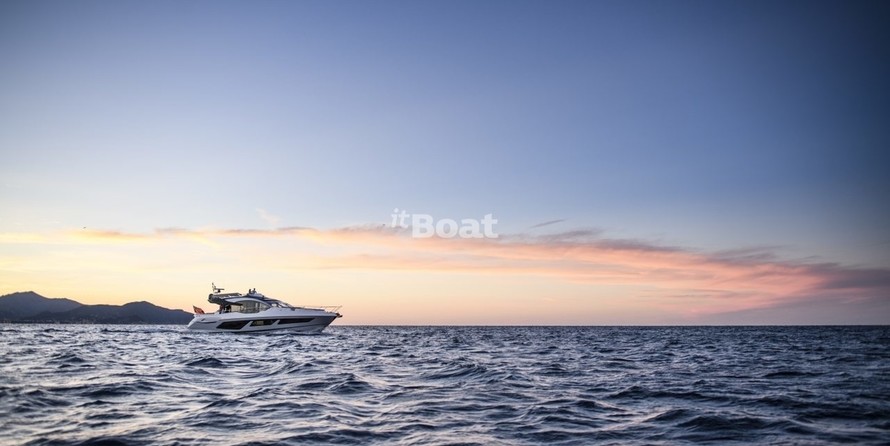 Sunseeker 74 Sport Yacht