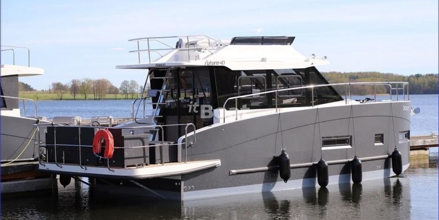 Cobra Yachts 33