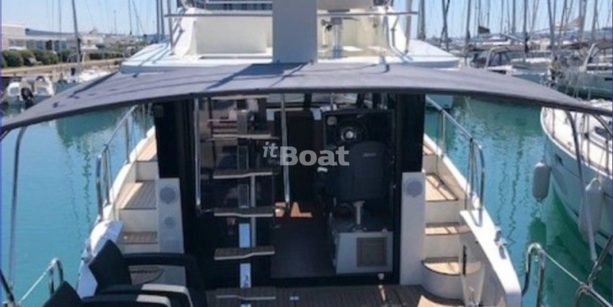 Cobra Yachts 33