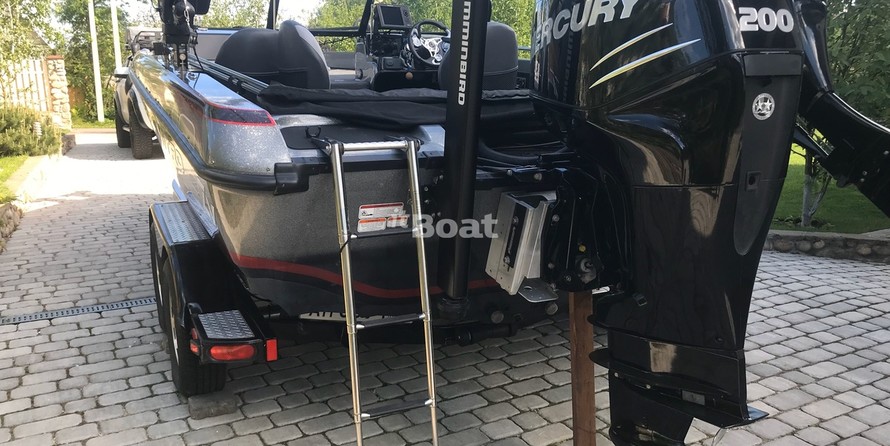 Tracker Targa V-18 WT