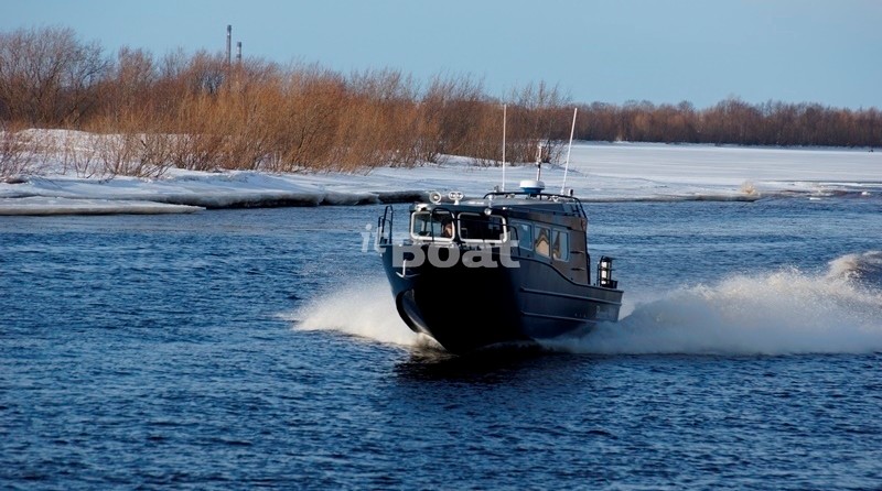 Barents Boats 900