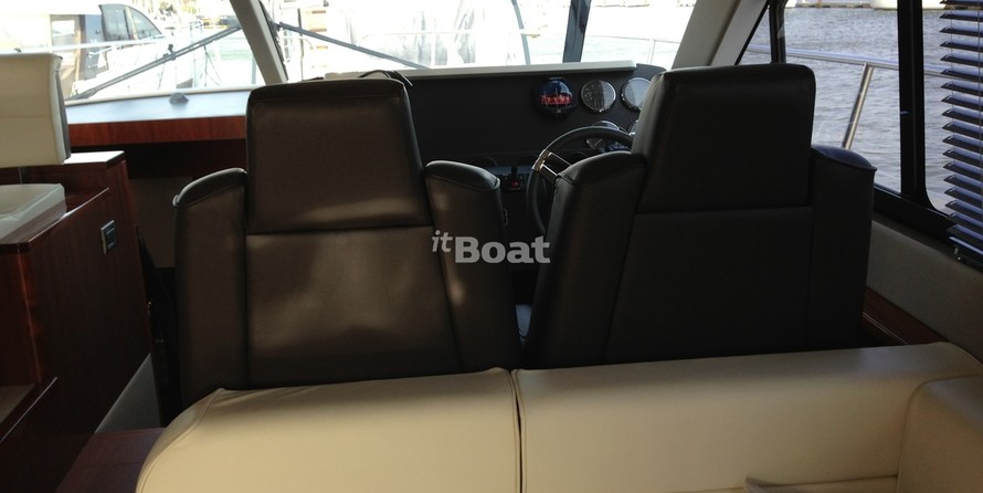Sealine F490