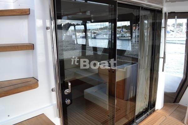 Sealine F490