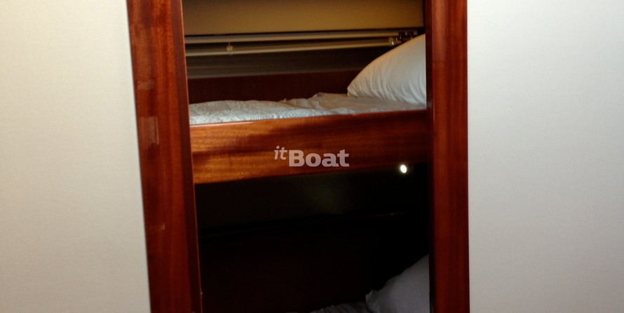 Sealine F490