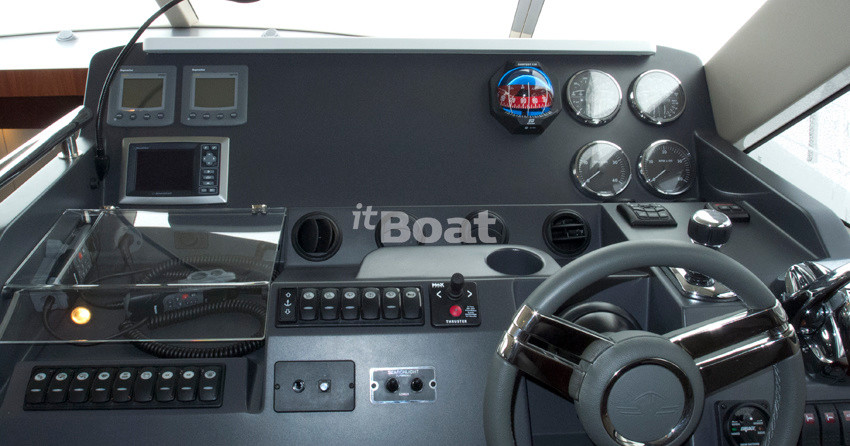 Sealine F490