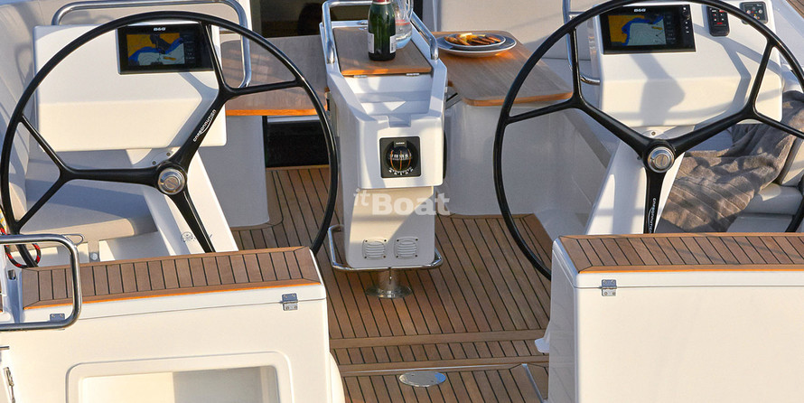 Hanse 455