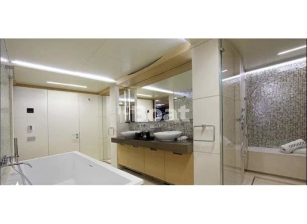 Benetti Classic Supreme 132