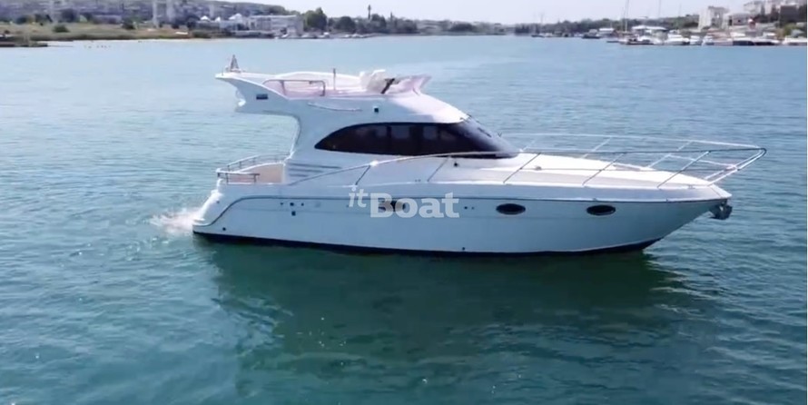 Galeon 330 Fly