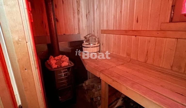 The Houseboat Migrant