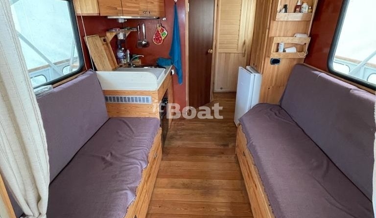 The Houseboat Migrant