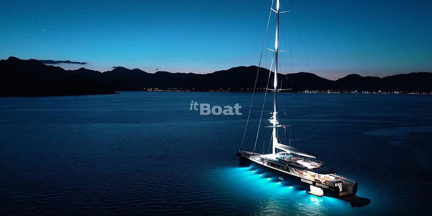 Mengi-Yay Yachts 40M SERENITY