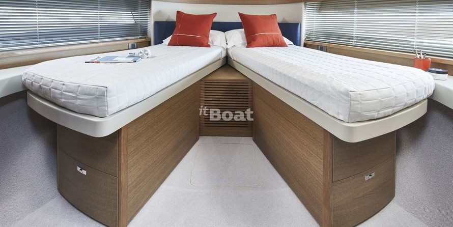 Princess Yachts F45