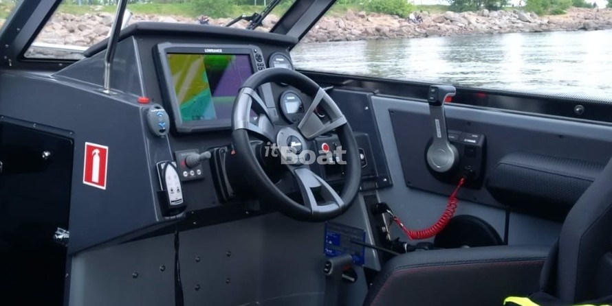 Yamarin Cross 75 Bow Rider