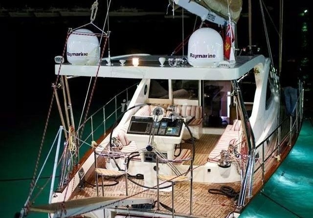 Hanse 548