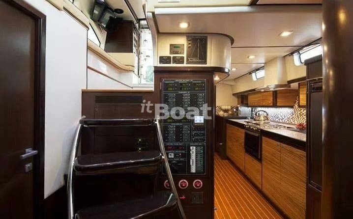 Hanse 548