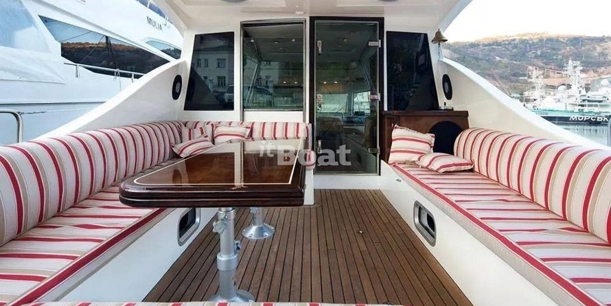 Hanse 548