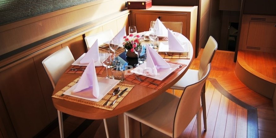 Evo Yachts Deauville 76