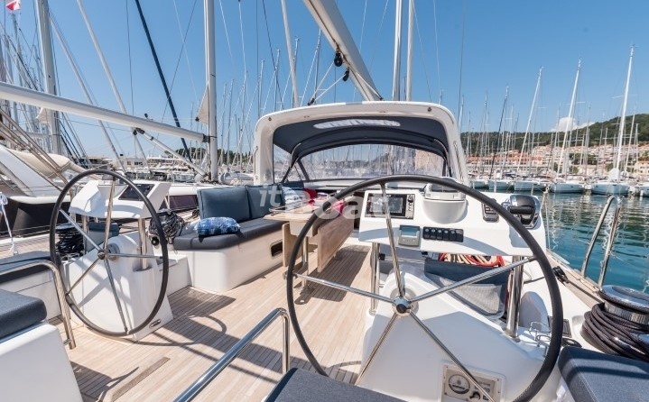 Beneteau Oceanis 60