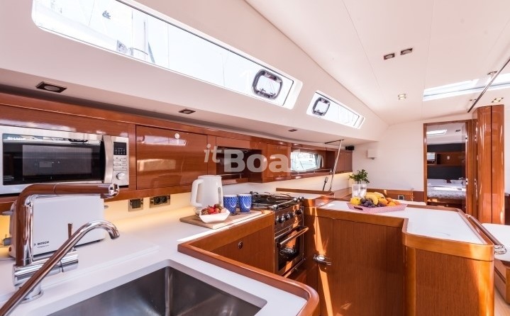 Beneteau Oceanis 60