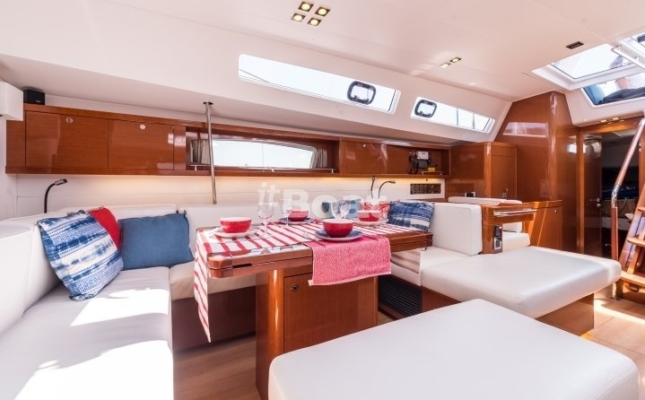 Beneteau Oceanis 60