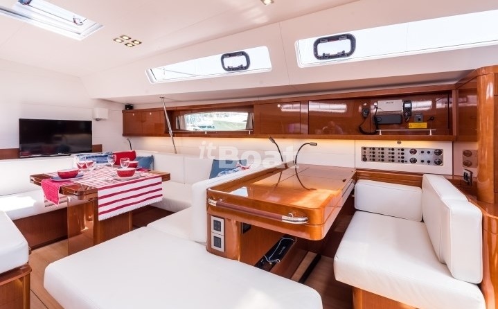 Beneteau Oceanis 60